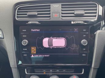 VOLKSWAGEN GOLF 2.0 Tdi R-Line Hatchback 5Dr Diesel Dsg Euro 6 (S/S) (150 Ps)