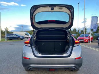 NISSAN LEAF 39kWh N-Connecta Hatchback 5dr Electric Auto (150 ps)