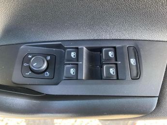 VOLKSWAGEN TAIGO 1.0 Tsi Life Suv 5Dr Petrol Dsg Euro 6 (S/S) (110 Ps)