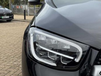 MERCEDES-BENZ GLC COUPE Glc 300 4Matic Amg Line 5Dr 9G-Tronic