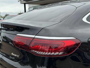 MERCEDES-BENZ GLC COUPE Glc 300 4Matic Amg Line 5Dr 9G-Tronic