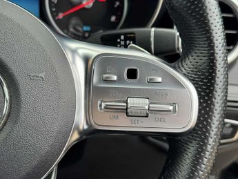 MERCEDES-BENZ GLC COUPE Glc 300 4Matic Amg Line 5Dr 9G-Tronic