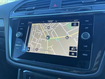 VOLKSWAGEN TIGUAN 2.0 Tdi R-Line 5Dr Dsg