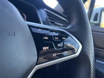 VOLKSWAGEN TIGUAN 2.0 Tdi R-Line 5Dr Dsg
