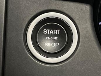 LAND ROVER DISCOVERY SPORT 2.0 TD4 HSE Dynamic Lux SUV 5dr Diesel Auto 4WD Euro 6 (s/s) (18