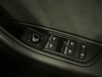 AUDI A4 2.0 TFSI 40 S line Saloon 4dr Petrol S Tronic Euro 6 (s/s) (204 