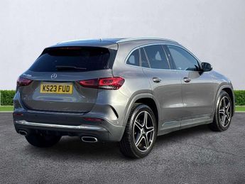 MERCEDES-BENZ GLA Gla 200 Amg Line Executive 5Dr Auto