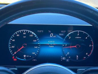 MERCEDES-BENZ GLB 2.0 GLB220d AMG Line (Premium) SUV 5dr Diesel 8G-DCT 4MATIC Euro