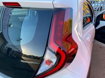 TOYOTA AYGO X 1.0 VVT-i Pure Hatchback 5dr Petrol x-shift Euro 6 (s/s) (72 ps)