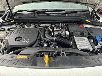 MERCEDES-BENZ GLA Gla 250E Amg Line Premium Plus 5Dr Auto