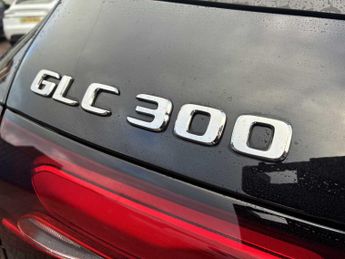 MERCEDES-BENZ GLC GLC 300 4Matic AMG Line Prem [Pan] 5dr 9G-Tronic
