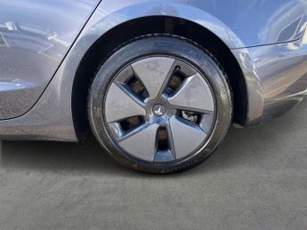 TESLA MODEL 3 (Dual Motor) Long Range Saloon 4Dr Electric Auto 4Wde (346 Ps)