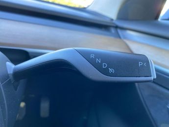 TESLA MODEL 3 (Dual Motor) Long Range Saloon 4Dr Electric Auto 4Wde (346 Ps)
