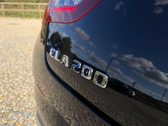 MERCEDES-BENZ CLA Cla 200 Amg Line Executive 4Dr Tip Auto