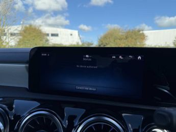 MERCEDES-BENZ CLA Cla 200 Amg Line Executive 4Dr Tip Auto