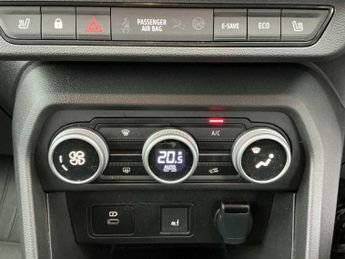 DACIA JOGGER 1.6 HEV Extreme 5dr Auto