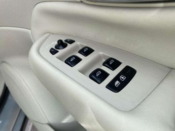 VOLVO XC90 2.0 B5P [250] Plus Dark 5Dr Awd Geartronic