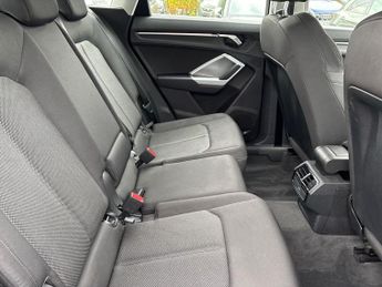 AUDI Q3 1.5 TFSI CoD 35 Sport SUV 5dr Petrol S Tronic Euro 6 (s/s) (150 