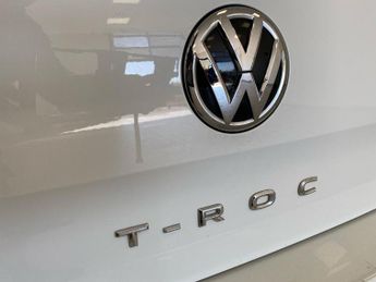VOLKSWAGEN T-ROC 1.5 TSI GPF EVO Design SUV 5dr Petrol DSG Euro 6 (s/s) (150 ps)