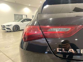 MERCEDES-BENZ CLA CLA 180 Sport Executive 5dr Tip Auto