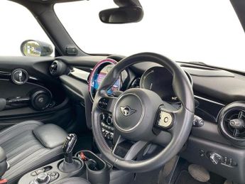 MINI HATCHBACK Cooper SE 32.6kWh Level 3 Hatchback 3dr Electric Auto (184 ps)