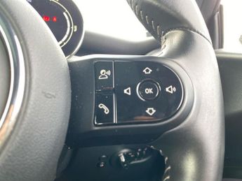 MINI HATCHBACK Cooper SE 32.6kWh Level 3 Hatchback 3dr Electric Auto (184 ps)