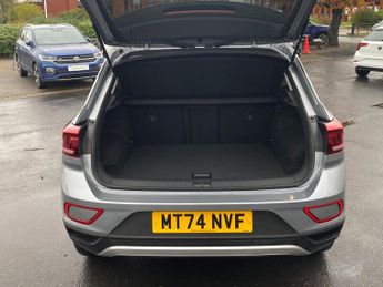VOLKSWAGEN T-ROC 1.5 TSI Match SUV 5dr Petrol DSG Euro 6 (s/s) (150 ps)