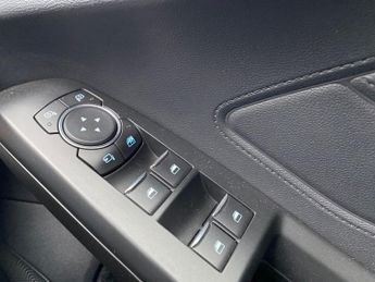 FORD FOCUS 1.0 EcoBoost 125 Titanium 5dr Auto