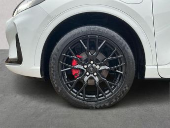 FORD KUGA 2.5 Duratec 14.4kWh ST-Line X Black Package SUV 5dr Petrol Plug-