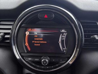 MINI HATCHBACK 1.5 Cooper 5dr Auto