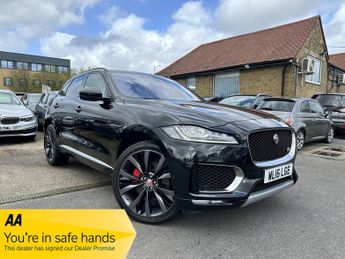 Jaguar F-Pace 3.0 D300 V6 First Edition SUV 5dr Diesel Auto AWD Euro 6 (s/s) (