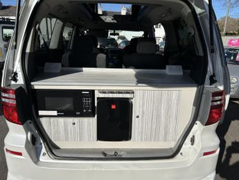 Toyota Alphard Campervan  / Dayvan