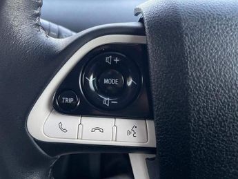 Toyota Prius 1.8 VVTi Excel Euro 6 (S/S) CVT 5Dr