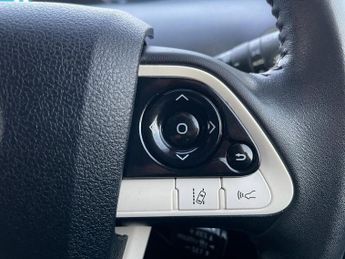 Toyota Prius 1.8 VVTi Excel Euro 6 (S/S) CVT 5Dr