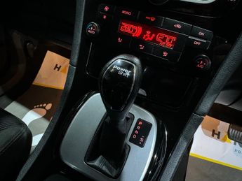 Ford S-Max 2.0 TDCi Titanium MPV 5dr Diesel Powershift Euro 5 (140 ps)