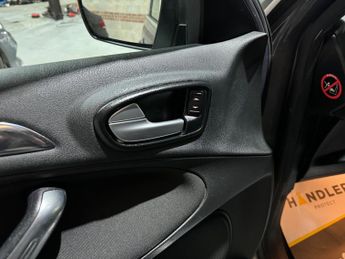 Ford S-Max 2.0 TDCi Titanium MPV 5dr Diesel Powershift Euro 5 (140 ps)