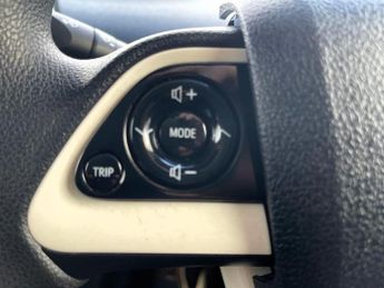 Toyota Prius 1.8 VVTi Excel Euro 6 (S/S) CVT 5Dr
