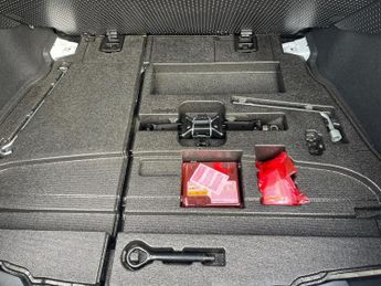 Toyota Prius 1.8 VVTi Excel Euro 6 (S/S) CVT 5Dr