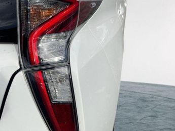 Toyota Prius 1.8 VVTi Excel Euro 6 (S/S) CVT 5Dr