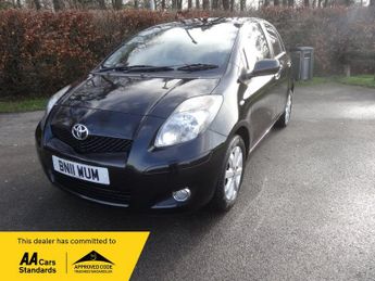 Toyota Yaris 1.33 VVT-i T Spirit Nav 5dr +LOW MILEAGE,FULL SERVIC HISTORY+