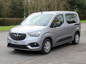 Vauxhall Combo 1.5 Turbo D BlueInjection Design MPV 5dr Diesel Auto Euro 6 (s/s
