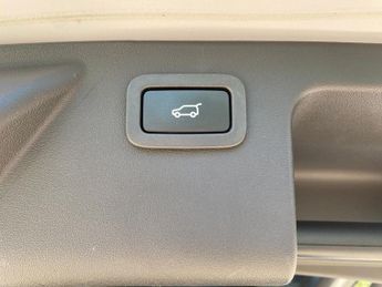 Land Rover Discovery Sport TD4 LANDMARK 5-Door