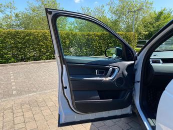 Land Rover Discovery Sport TD4 LANDMARK 5-Door