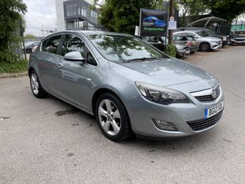 Vauxhall Astra 1.6 16v SRi Hatchback 5dr Petrol Manual Euro 5 (115 ps)