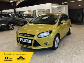 Ford Focus TITANIUM 5-Door