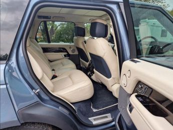 Land Rover Range Rover 2.0 P400e 12.4kWh GPF Autobiography SUV 5dr Petrol Plug-in Hybri