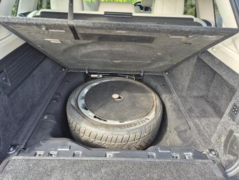 Land Rover Range Rover 4.4 SDV8 Vogue 4dr Auto