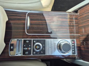 Land Rover Range Rover 4.4 SDV8 Vogue 4dr Auto