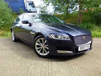 Jaguar XF PORTFOLIO 4-Door