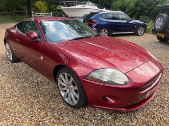 Jaguar XK 4.2 V8 2dr Auto